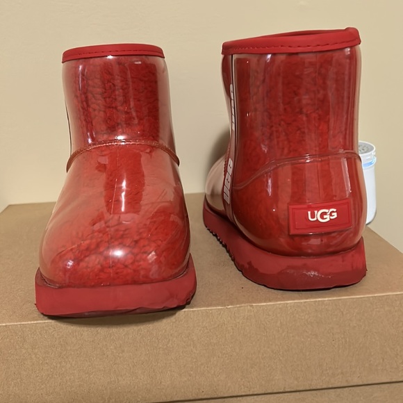 💋💋 UGG SHORT WEATHER BOOTS - Picture 8 of 10